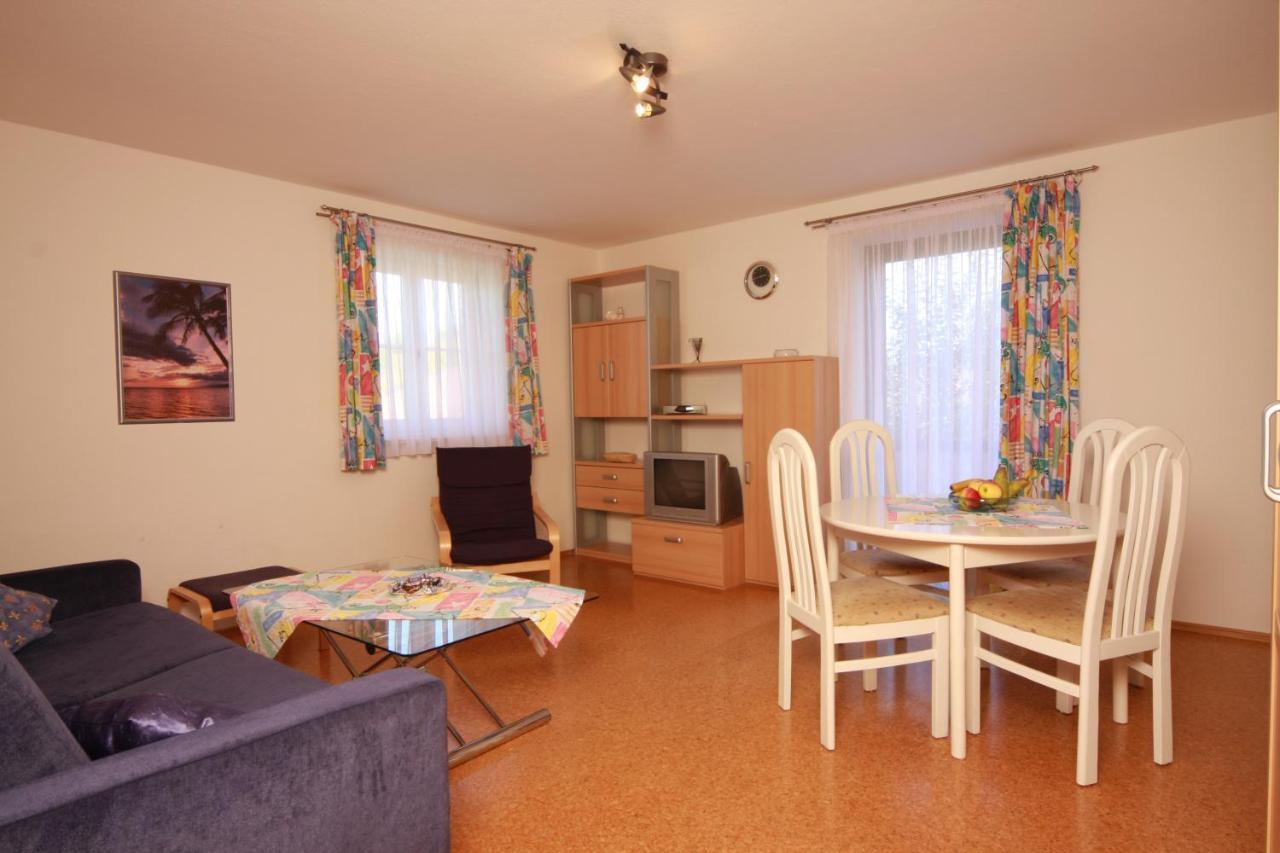 Dangl Gbr, Gaestehaus Sonnenhof - Inkl. Chiemgau Karte Apartment Bergen (Bavaria)