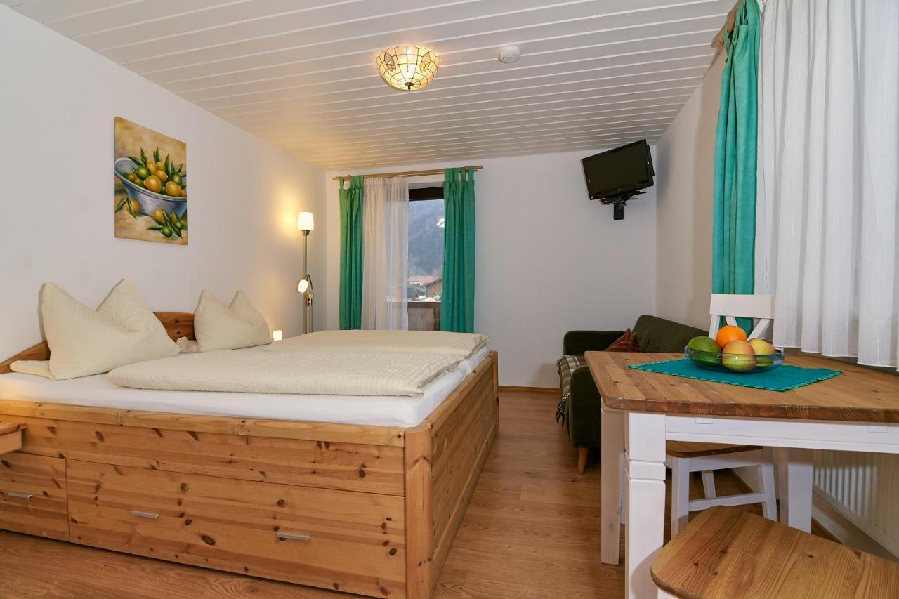 Dangl Gbr, Gaestehaus Sonnenhof - Inkl. Chiemgau Karte Apartment *